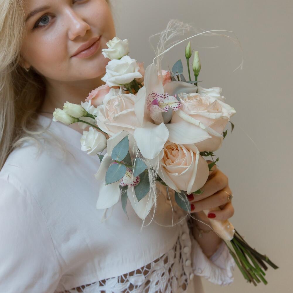 Свадебный букет с орхидеей Свадебный букет с орхидеей