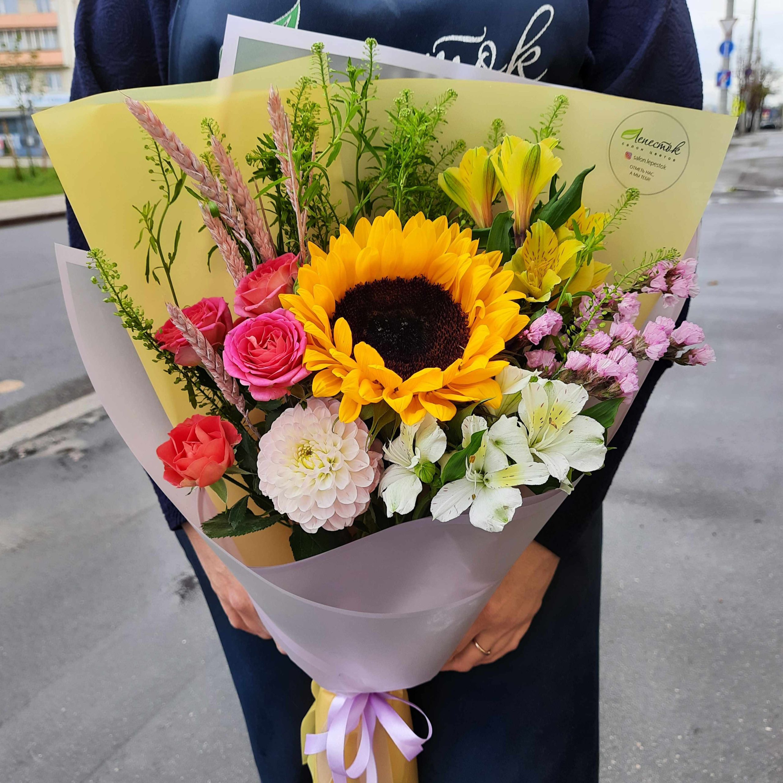 a98d5212-ff14-42a5-a889-db921274408f